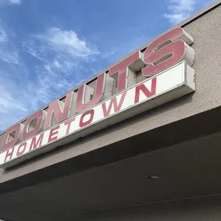 the front of a donut shop