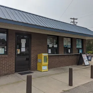 the entrance to a restaurant