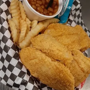 food, chicken wings and fried chicken