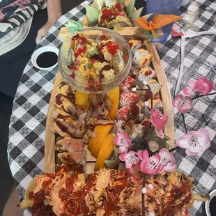 Spicy tuna, shrimp tempura, spicy crab, spider roll, hometown roll