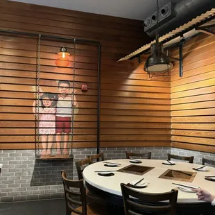 sushi and sashimi, interior