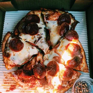 Deep dish - small. CRISPY PEP YALL!