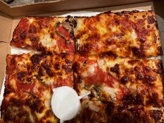 Guido's Premium Pizza Waterford