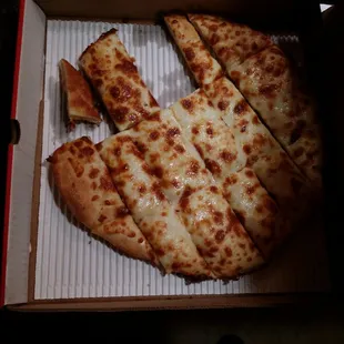 Ordered extra marinara, received zero marinara.
