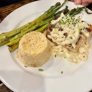 Blackened mahi with crab and lemon butter