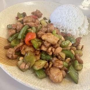C5. Kung Pao Chicken