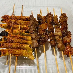 chicken wings and fried chicken, food