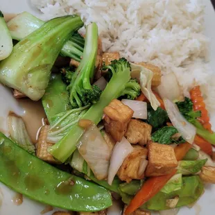 Super flavorful mixed veggies with tofu!  Everything was cut the size to eat too!
