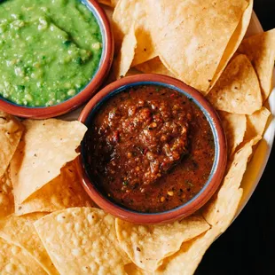 tortilla and guacamole