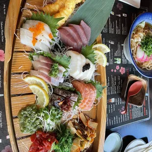 24 piece sashimi boat