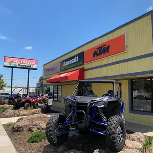 Honda Kawasaki KTM of Modesto is a renowned, local Motorsport center that has been serving clients in Central California since 1983.
