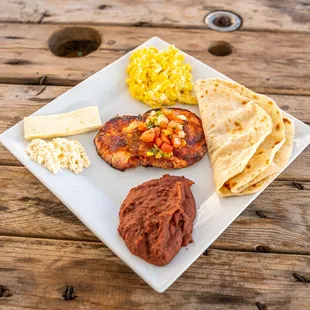 Honduran Breakfast with Ham (only available before 12am)