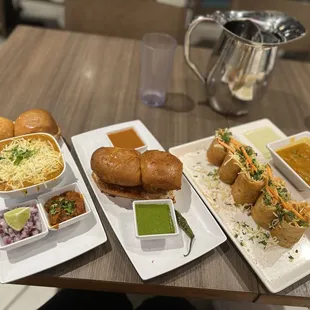 Pav Bhaji Vada-Pav (2 Pc) Dabang Dosa