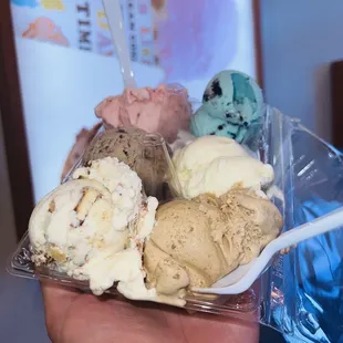 Flight of 6 different flavors for $10!