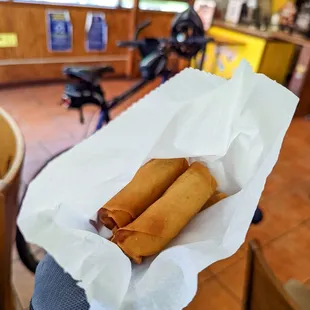 egg rolls - 4 per order