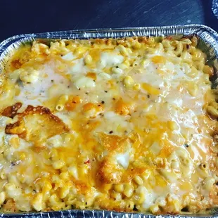 Cheesy baked Mac n' cheese