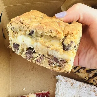 Amazing chocolate chip cookie cheesecake bar