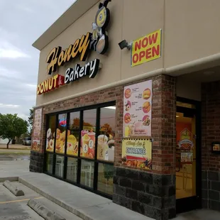 the front of the bakery