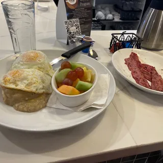 Homemade Biscuits and Gravy