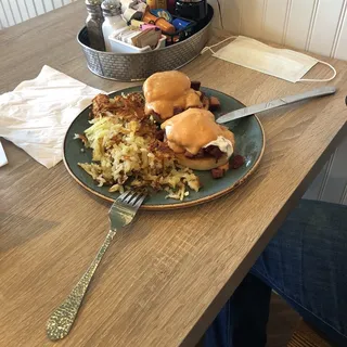 Corned Beef Benedict