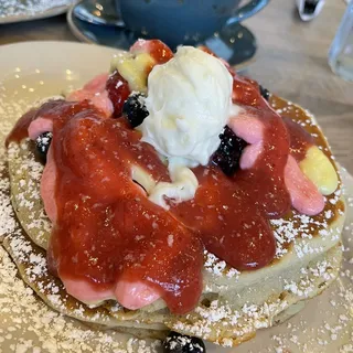 Fresh Berry Pancakes