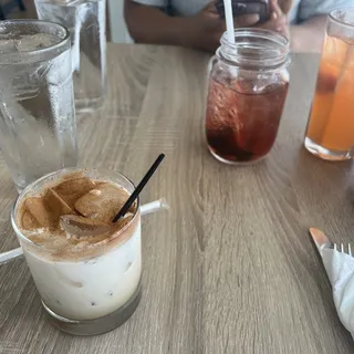 Cinnamon Roll Cocktail
