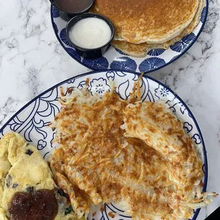 Fig and Bacon omelette with Gluten Free Cinnamon Roll pancakes.