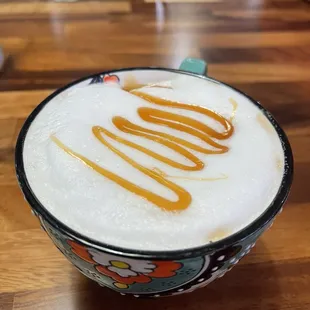 dessert, drink