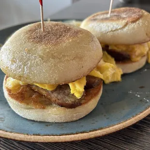Breakfast Sliders w sausage