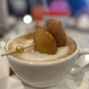 Honey puffs latte