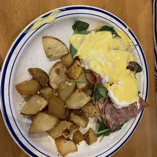 Eggs Benedict