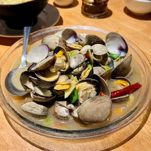 Chili Lemon Grass Clams