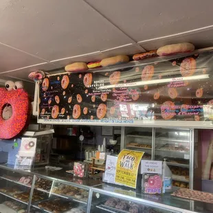 Honey Creme Donut Shop