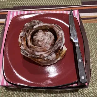 Cinnamon roll ready to magically disappear.