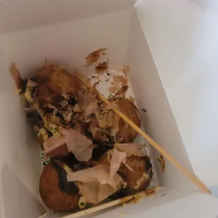 6 pieces of takoyaki balls
