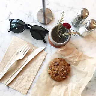 Chocolate Chip Cookie