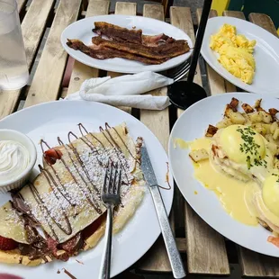 Salmon Benedict