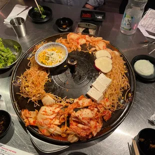 chicken wings and fried chicken, food