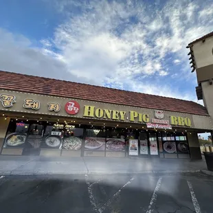 The place you&apos;ve never notice but for sure you will not regret coming to eat here!