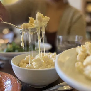 Mac N &apos; Cheese