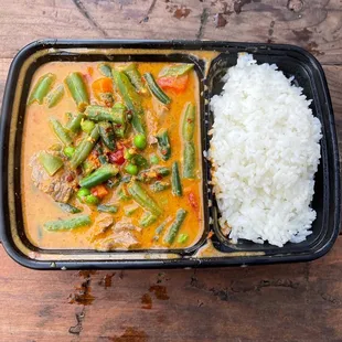 Spicy beef with green beans