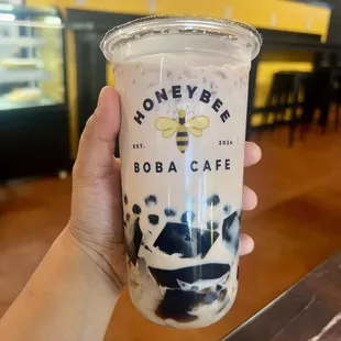 Oolong Milk Tea W/ Boba