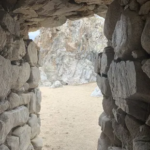 Cool little effect, makes you feel like a kid again.