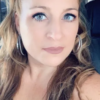 Sarah R.