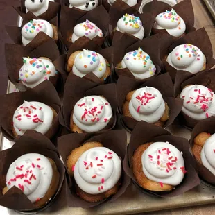 a tray of cupcakes