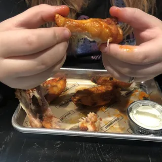 HONEYFIRE WINGS