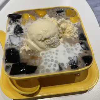 Taro sago glass jelly coconut milk