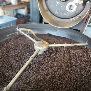 roasting coffee beans