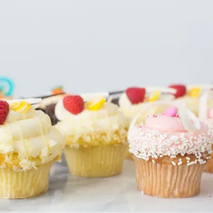 Best Filled Cupcake Varieties, Carrot, Lemon Raspberry, Chocolate, Pink Champagne, Carron, Funfetti, Vanilla, Red Velvet