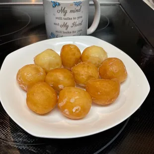 I like the donut holes.. not too sweet